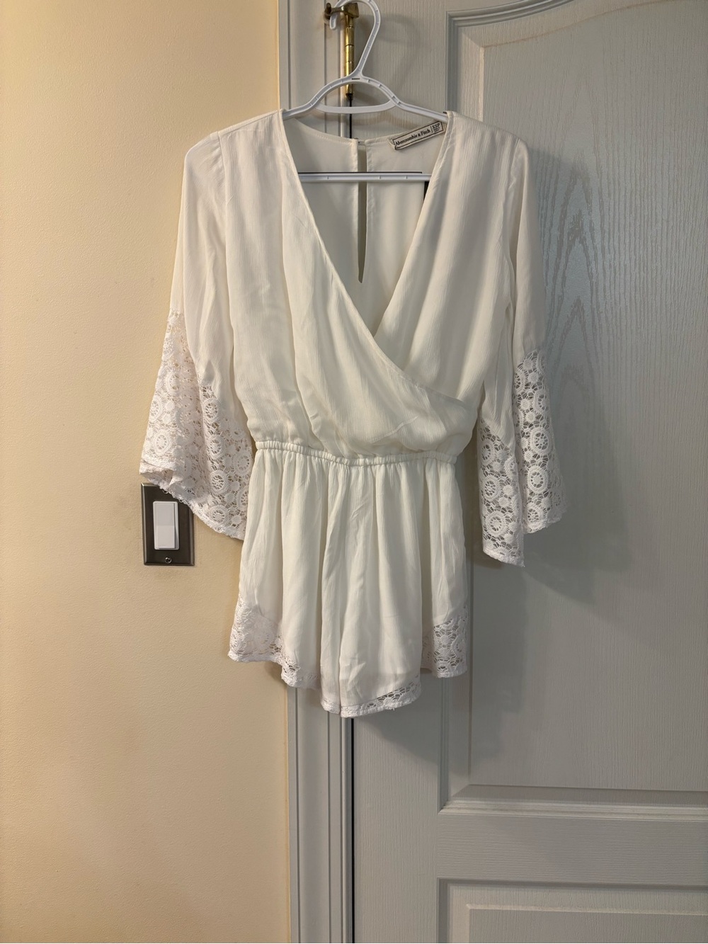 Abercrombie & Fitch White Lace-Trim Surplice Romper